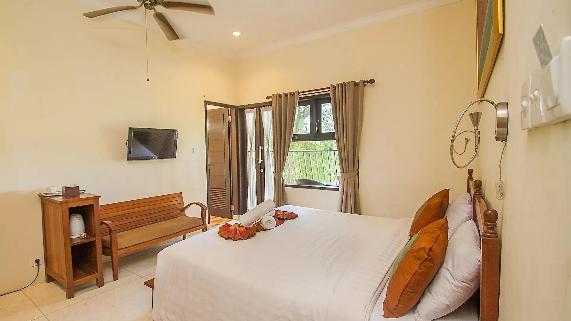 Suly Vegetarian Resort & Spa Ubud  3*, Ubud (Bali)