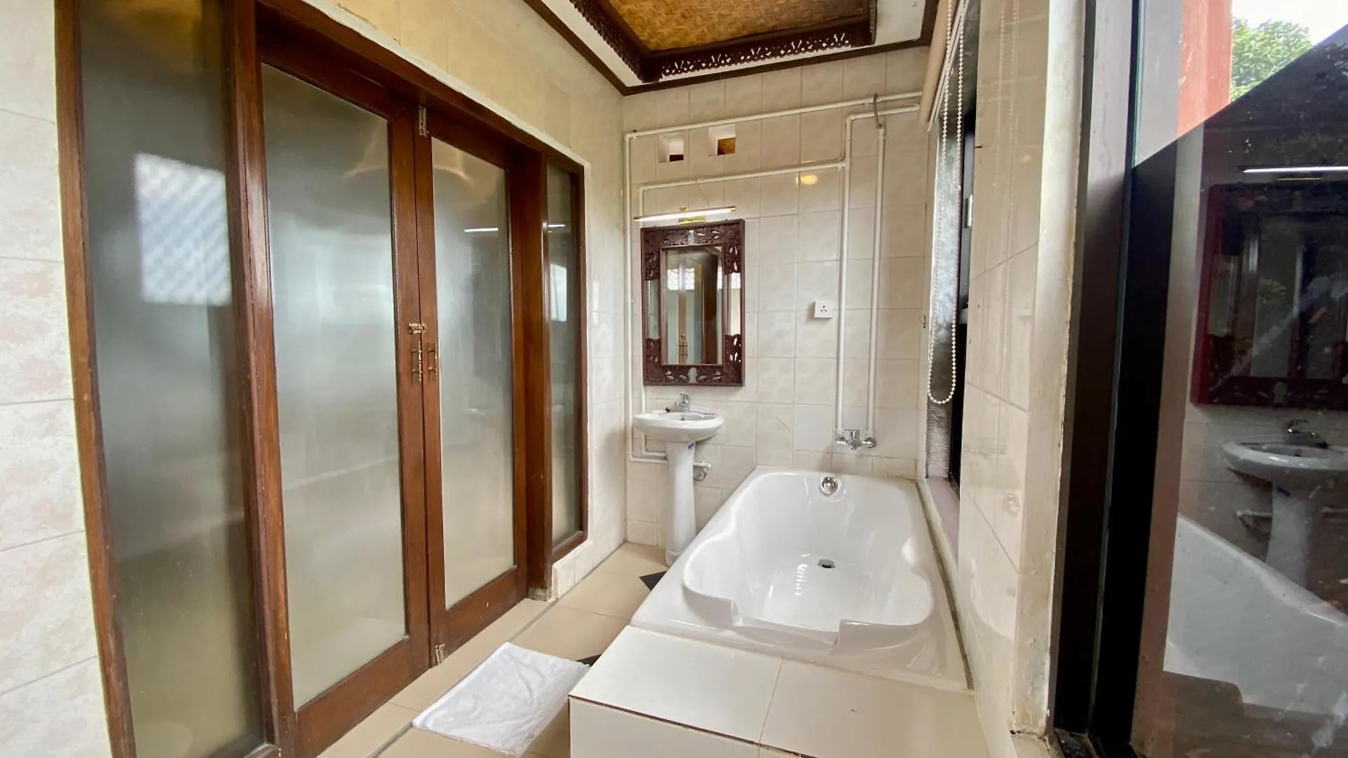 Suly Vegetarian Resort & Spa Ubud  3*, Ubud (Bali) Indonesia