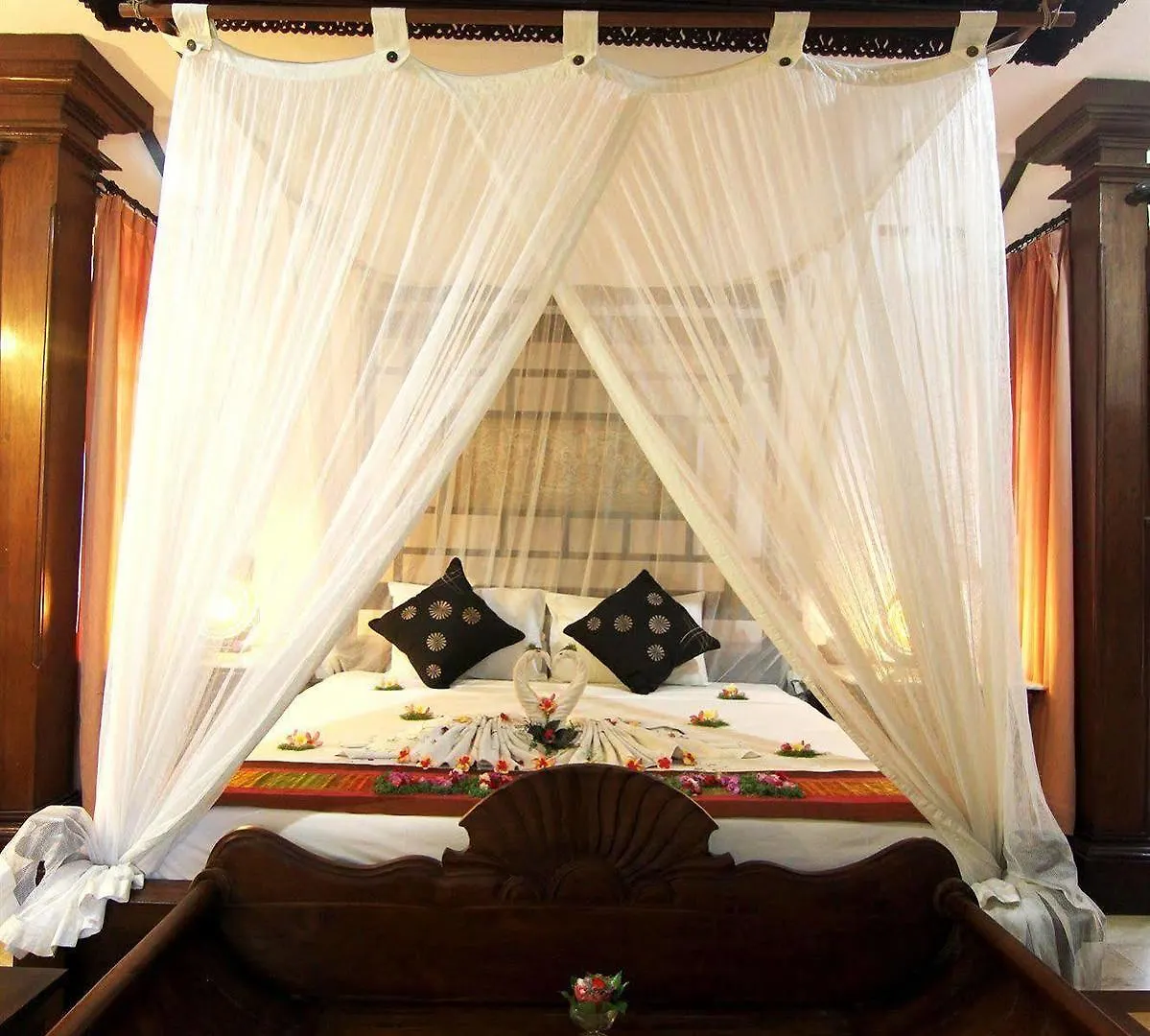 Suly Vegetarian Resort & Spa Ubud  3*, Ubud (Bali)